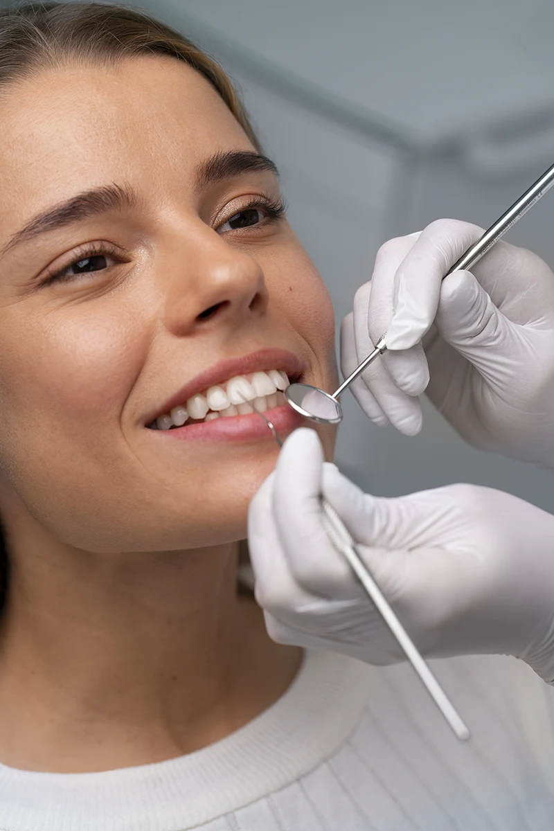 Restaurações e facetas em Resina 1 Restaurações e facetas em Resina - Atually Odontologia